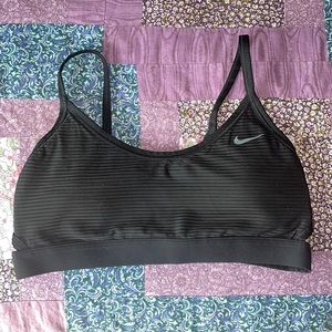Nike Crossover Sports Bra